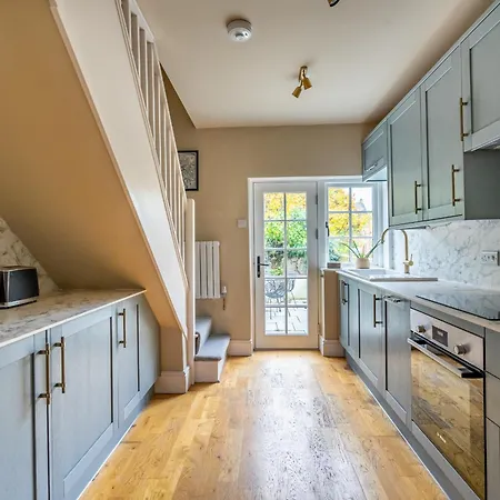 3 Cobble Court Mews *