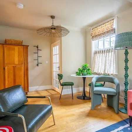3 Cobble Court Mews